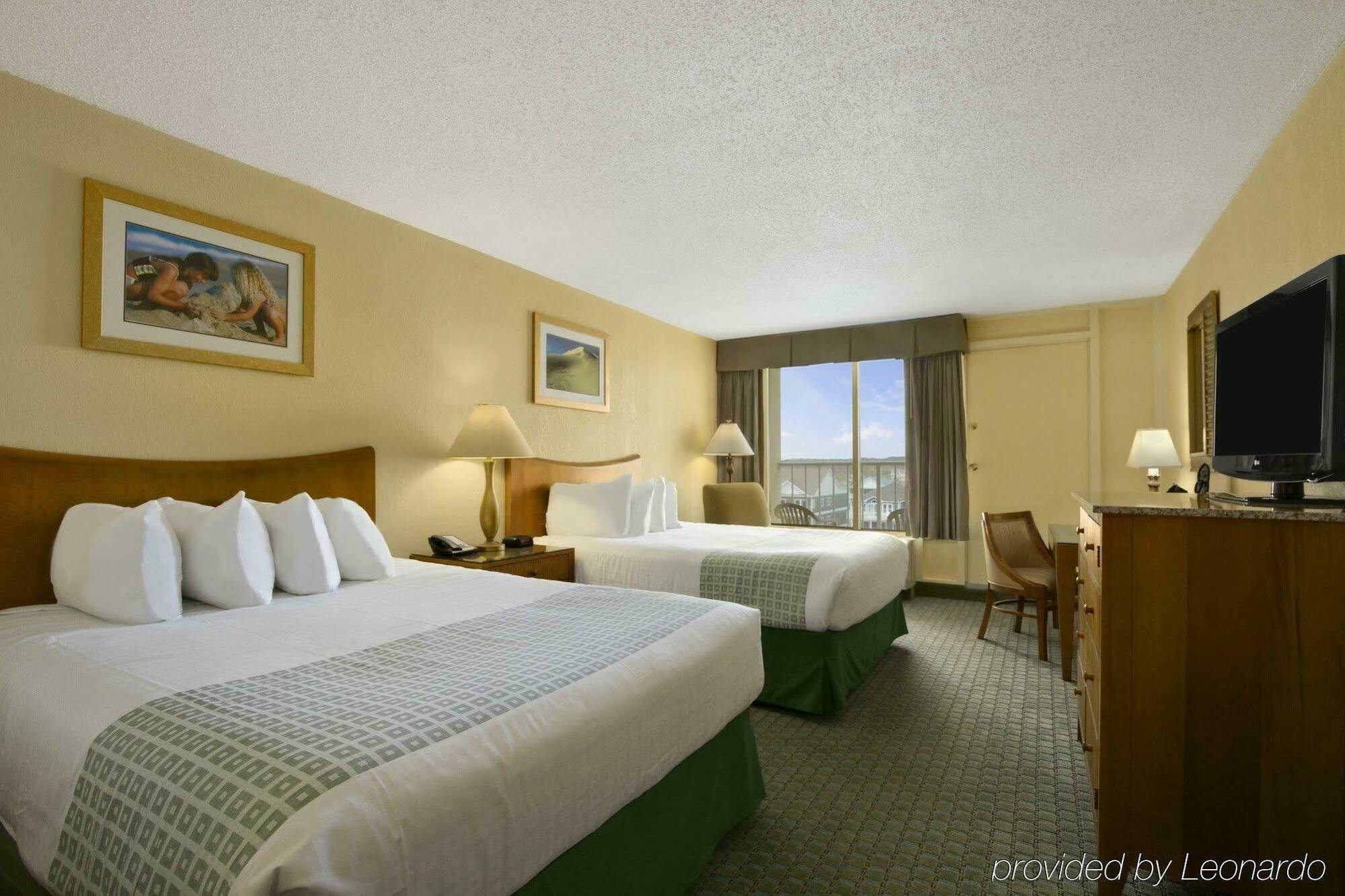 Ramada Plaza By Wyndham Nags Head Oceanfront Hotel Кил Девил Хилс Екстериор снимка